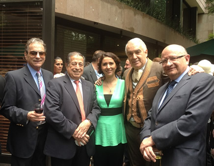 Celebración en la residencia del Excmo. Embajador de Colombia, José Gabriel Ortiz