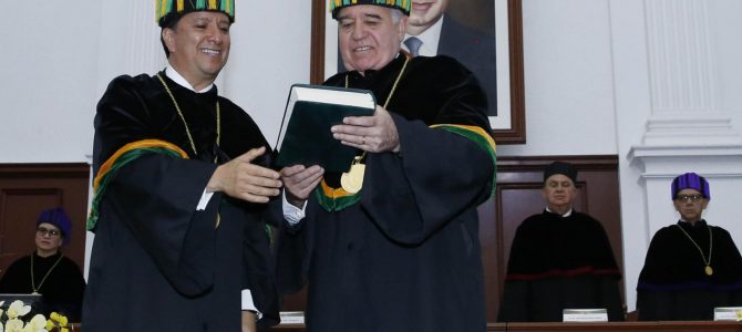 LA CÁMARA DE COMERCIO MÉXICO COLOMBIA FELICITA A DON VALENTÍN DIEZ MORODO,
