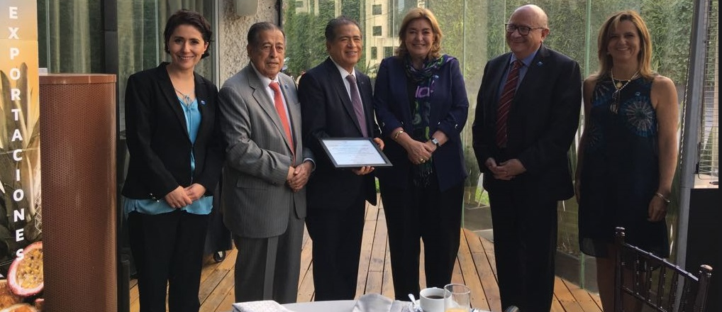 Desayuno conferencia Entorno fiscal de México y expectativas 2018
