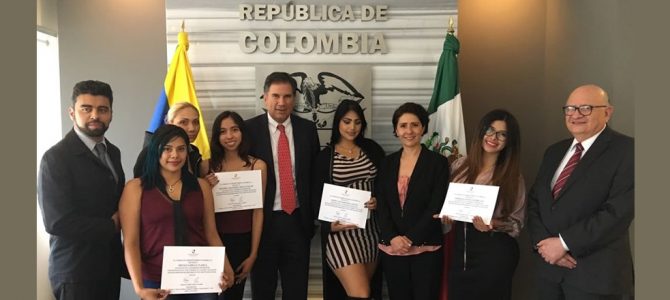 Reunión con estudiantes de la “Experiencia Colombia” 26 de junio