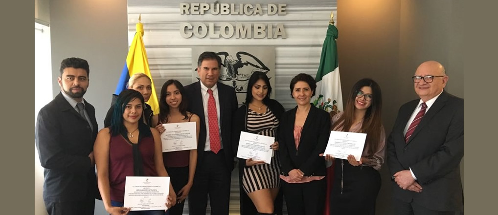 Reunión con estudiantes de la “Experiencia Colombia” 26 de junio