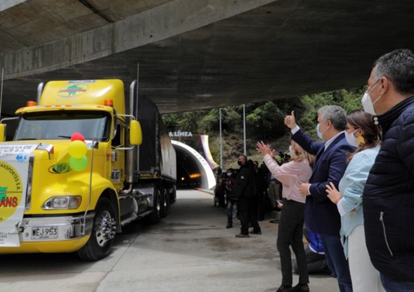 Colombia inaugura el túnel más largo de América Latina
